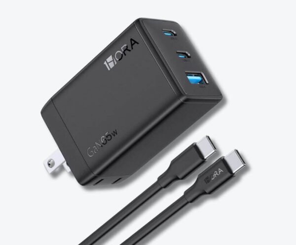 Cargador GaN de 65W con 3 puertos (2 USB-C y 1 USB-A) para carga rápida